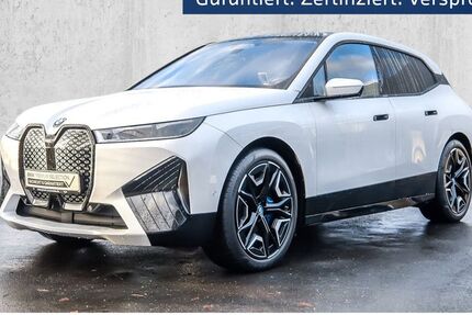 BMW iX 51.215 km 49.995 &euro; Köln-West 50858