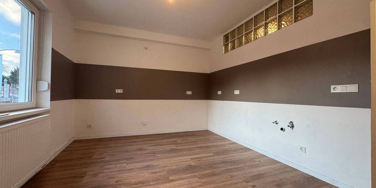 Moderne 4-Zimmer-Wohnung in Ensheim - saniert, hell und ab 01.08. verfügbar - Etagenwohnung Saarbrücken-Halberg Ensheim | Angebot:26954962