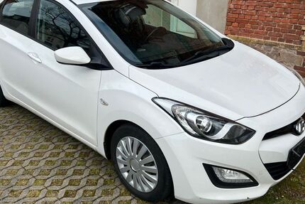Hyundai i30 200.000 km 4.999 &euro; Dresden 01139