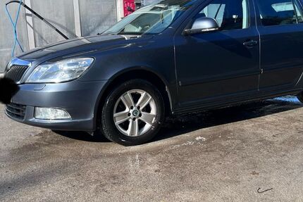 Skoda Octavia 305.000 km 2.600 &euro; Warstein 59581