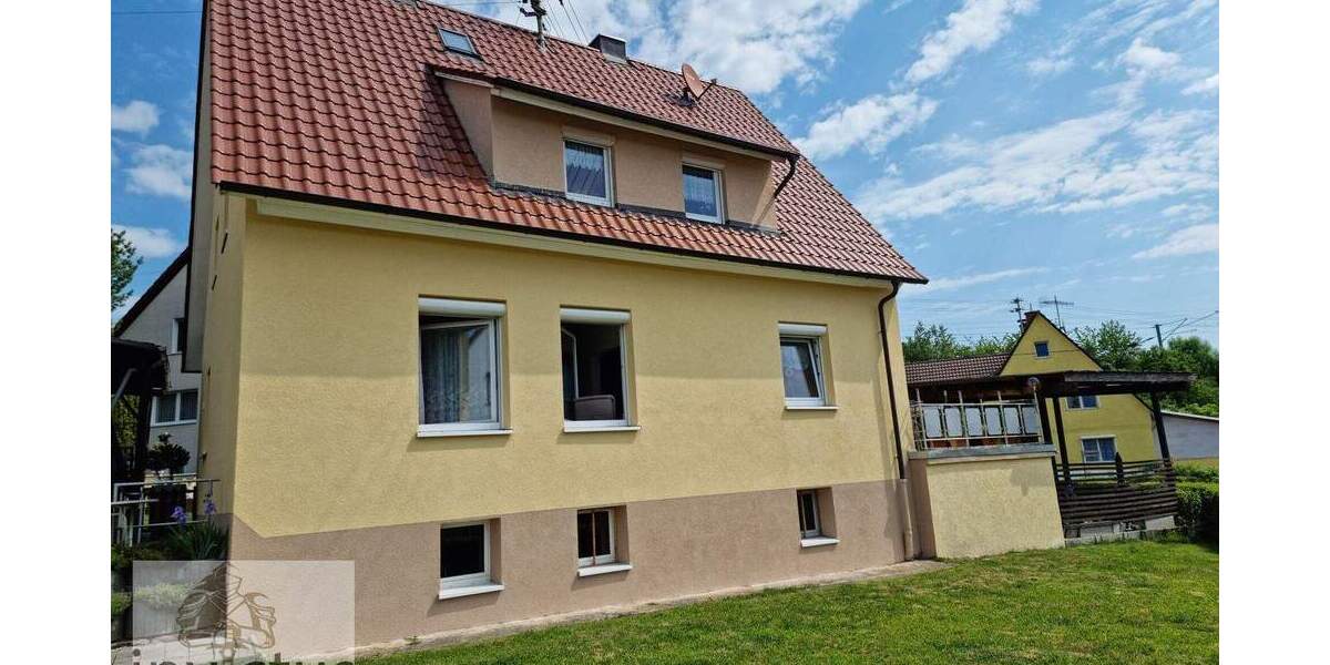 Mehrfamilienhaus, Wohnhaus Obersulm Willsbach - 7 Zimmer, 144 m&sup2;, 449.000&euro; | Angebot:25691749