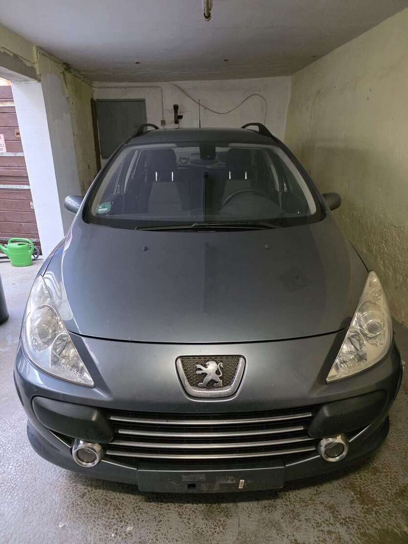 Peugeot 307 194.631 km 1.300 € Flonheim 55237