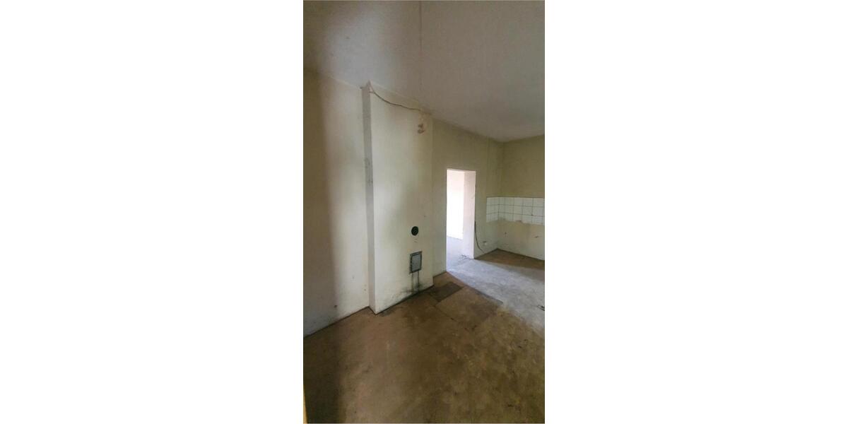 Reihenhaus Raguhn-Jeßnitz Jeßnitz (Anhalt) - 6 Zimmer, 100 m&sup2;, 40.000&euro; | Angebot:25762263