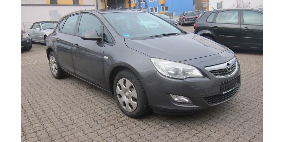 Opel Astra 117.086 km 4.999 &euro; Aschaffenburg 63741