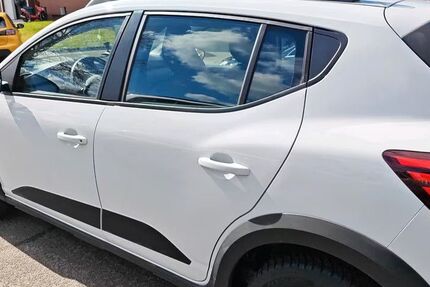Dacia Sandero 6.000 km 16.100 &euro; Bad Schwartau 23611