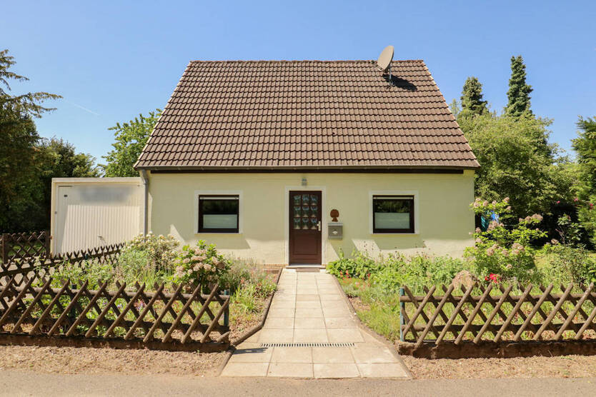 Platz für Ideen - Einfamilienhaus mit Anbau und großem Grundstück
