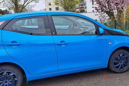 Toyota Aygo 25.700 km 7.500 &euro; Amberg 92224