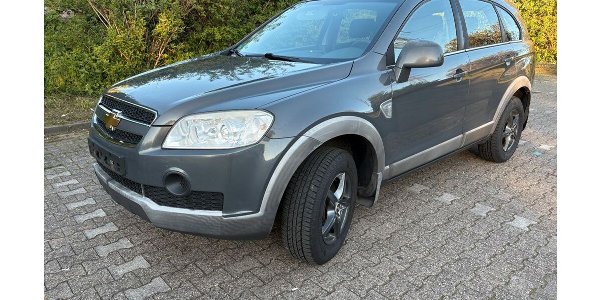 Chevrolet Captiva 439.551 km 1.650 &euro; Köln 50767