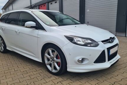 Ford Focus 255.000 km 4.250 &euro; Oberhausen 46049