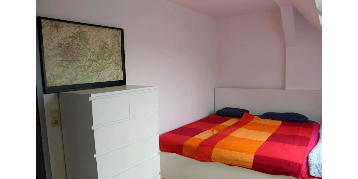 Dachgeschoßwohnung Jena - 3 Zimmer, 75 m&sup2;, 1.160&euro; | Angebot:26413419