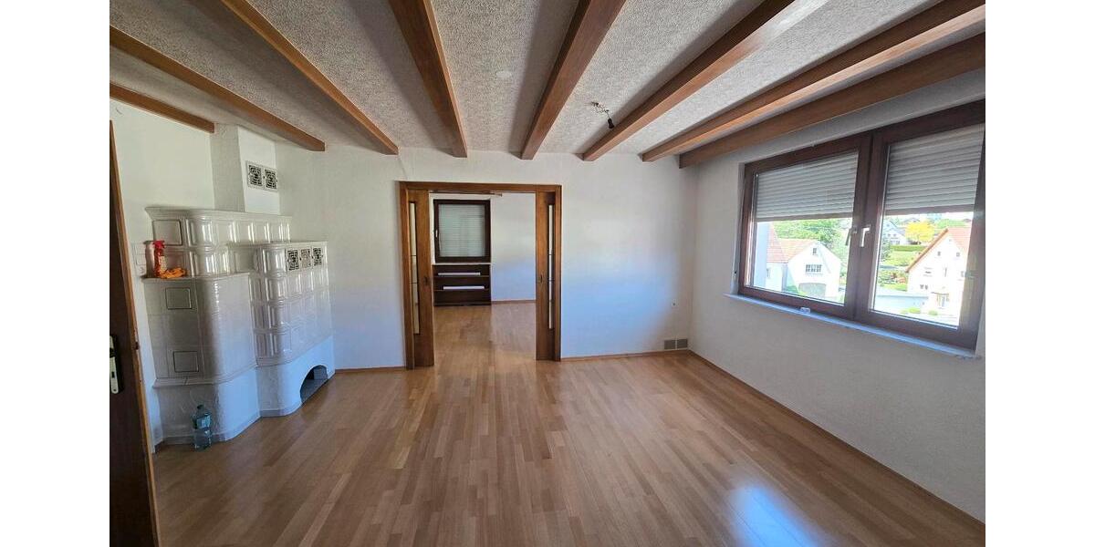 Etagenwohnung Wehingen - 4 Zimmer, 140 m&sup2;, 1.250&euro; | Angebot:26133452