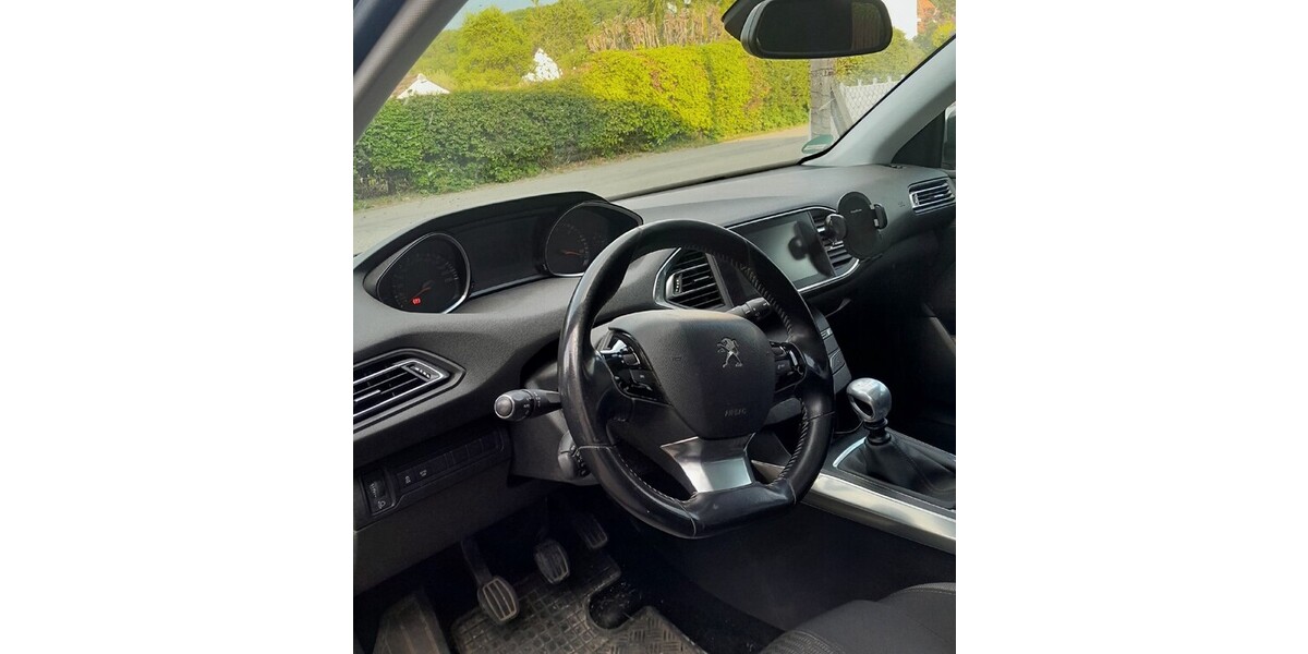 Peugeot 308 SW 225.000 km 5.800 &euro; Brilon 59929