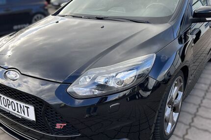 Ford Focus 163.000 km 9.890 &euro; Zeven 27404