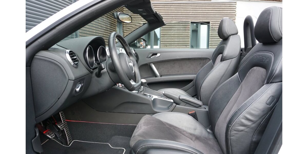 Audi TT RS plus Roadster quattro *503ps* Bose 290km/h 75.637 km 42.900 &euro; Wuppertal 42327