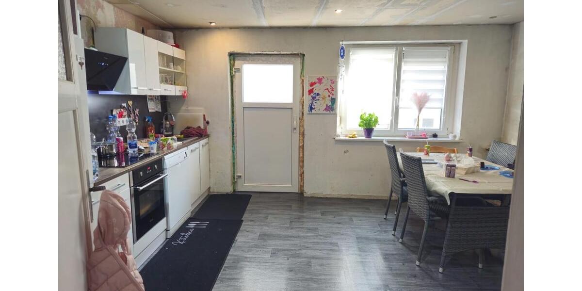 Etagenwohnung Buchen (Odenwald) - 4 Zimmer, 108 m&sup2;, 220.000&euro; | Angebot:26867413