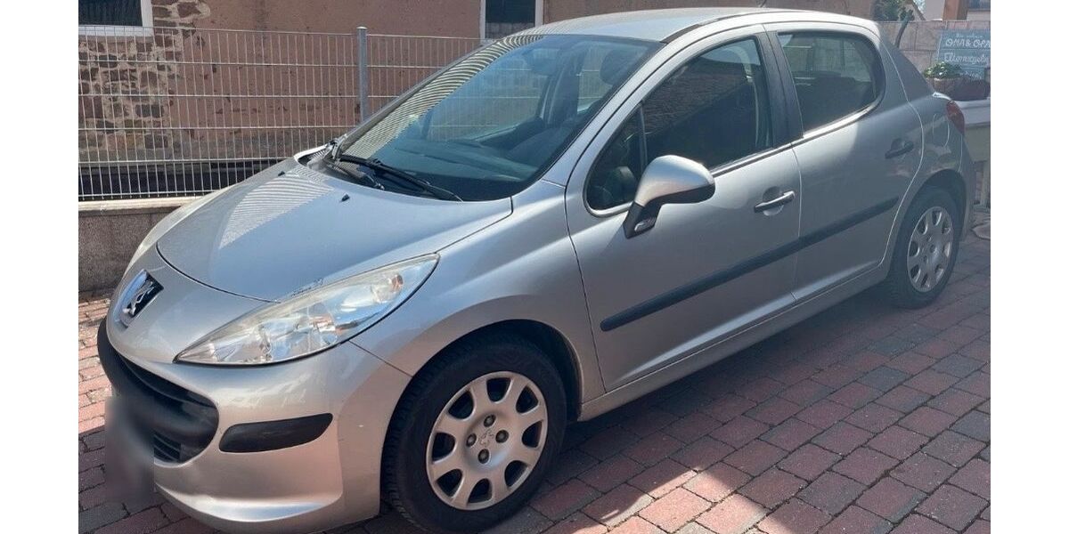 Peugeot 207 215.000 km 1.650 &euro; Biedershausen 66917