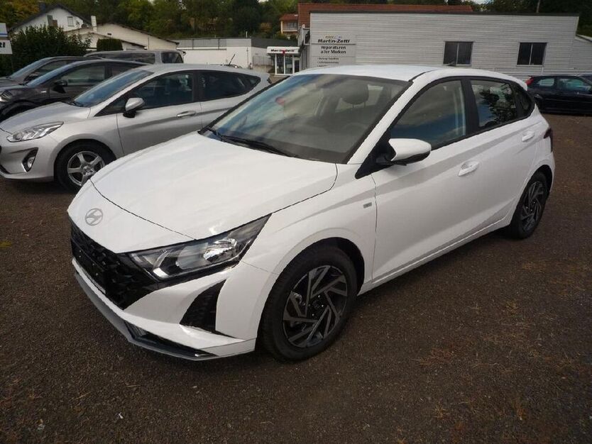 i20