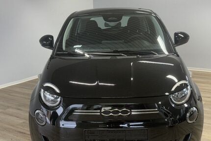 Fiat 500e 4.000 km 29.490 &euro; Rotenburg 27356