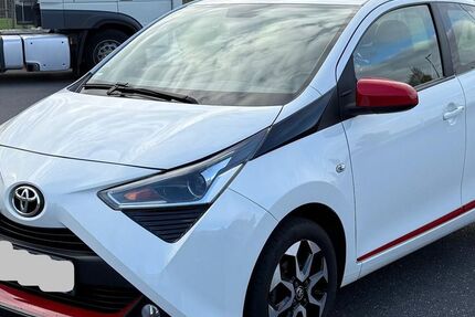 Toyota Aygo (X) 84.000 km 7.998 &euro; Kerpen 50170