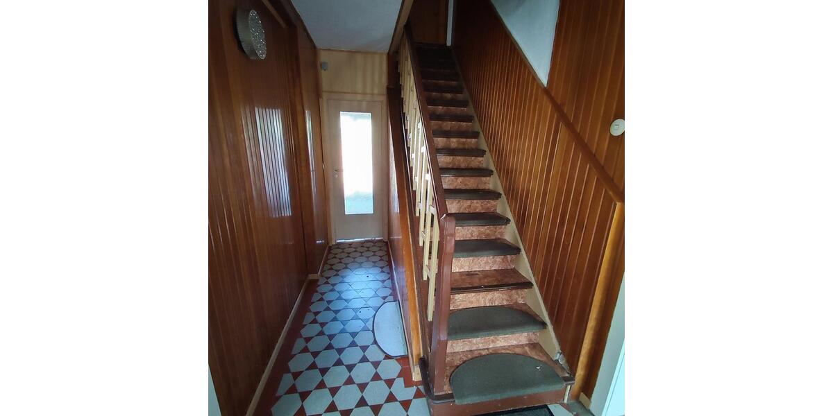 Einfamilienhaus Dassel - 5 Zimmer, 134 m&sup2;, 64.000&euro; | Angebot:26991124