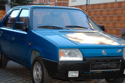 Skoda Favorit 34.635 km 2.989 &euro; Leipzig 04347