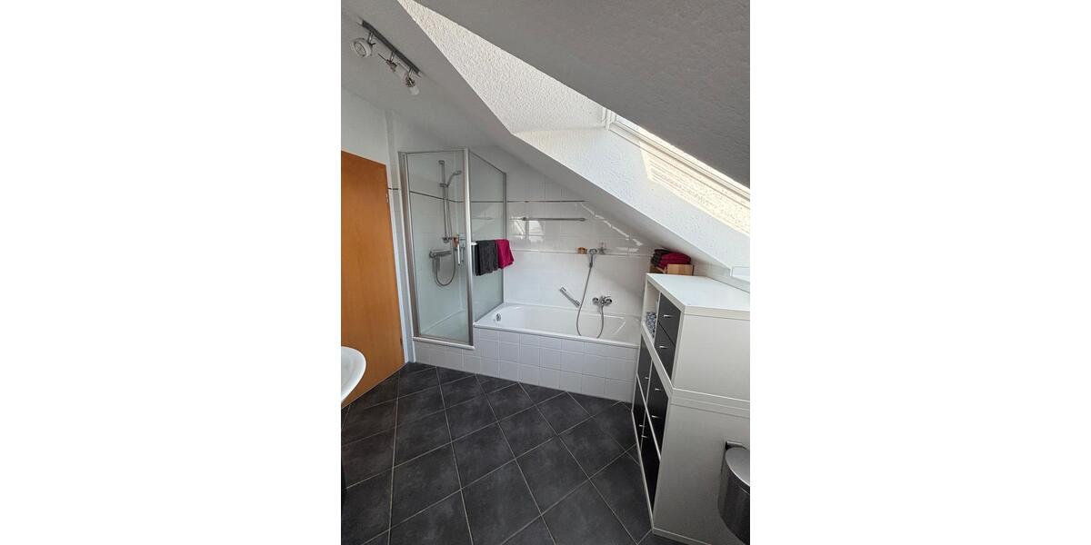 Dachgeschoßwohnung Diedorf - 3 Zimmer, 69 m&sup2;, 320.000&euro; | Angebot:25406774