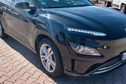 Hyundai KONA 54.770 km 16.900 &euro; Maxhütte- Haidhof 93142