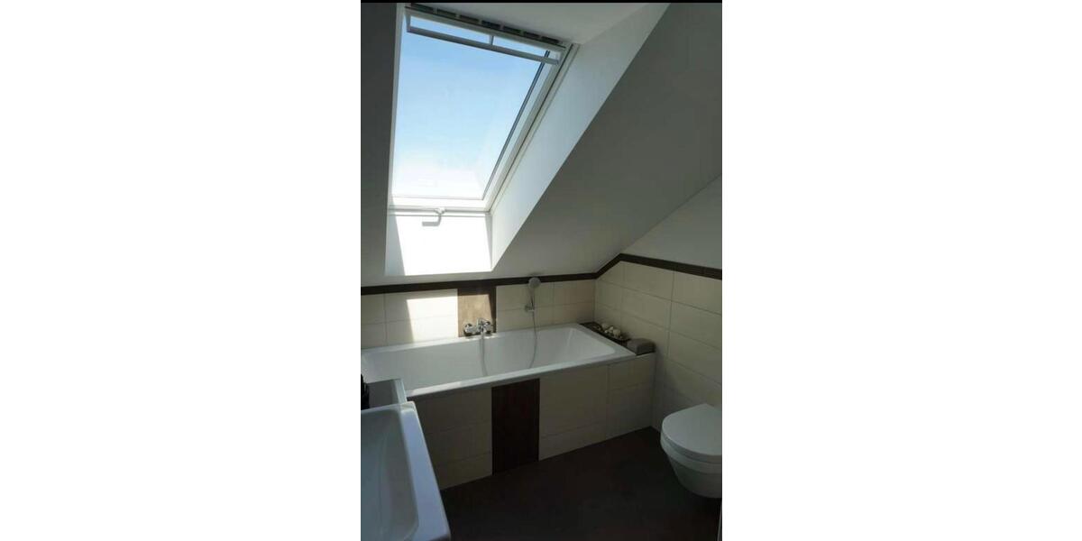 Dachgeschoßwohnung Kösching - 3.5 Zimmer, 110 m&sup2;, 1.350&euro; | Angebot:24739744