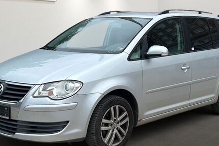 VW Touran 207.131 km 1.799 &euro; Berlin 12681