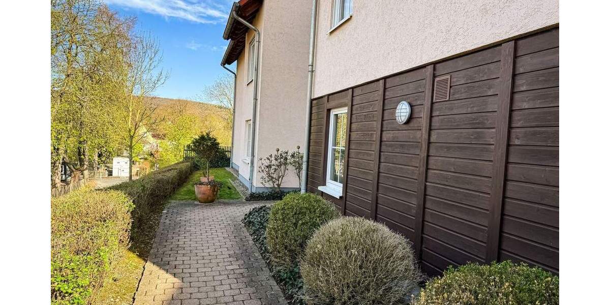 Etagenwohnung Kaufungen Oberkaufungen - 2 Zimmer, 65 m&sup2;, 190.000&euro; | Angebot:26187979