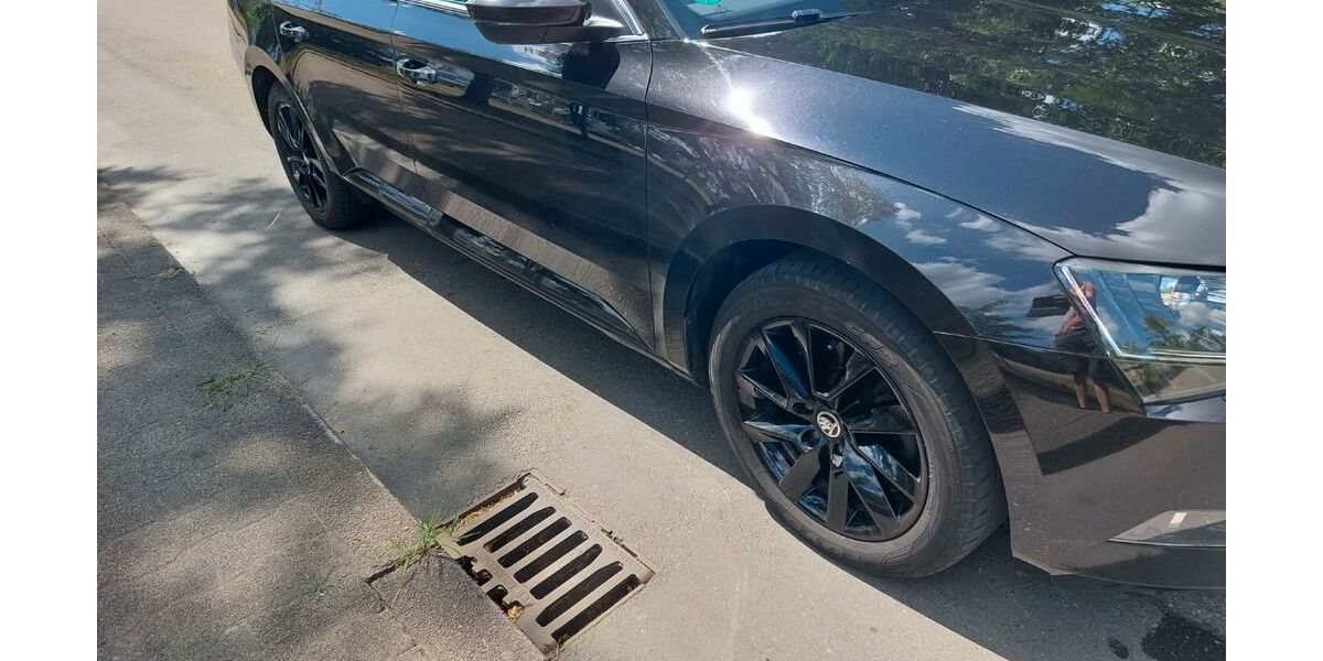Skoda Superb 167.000 km 16.000 &euro; Rastatt 76437