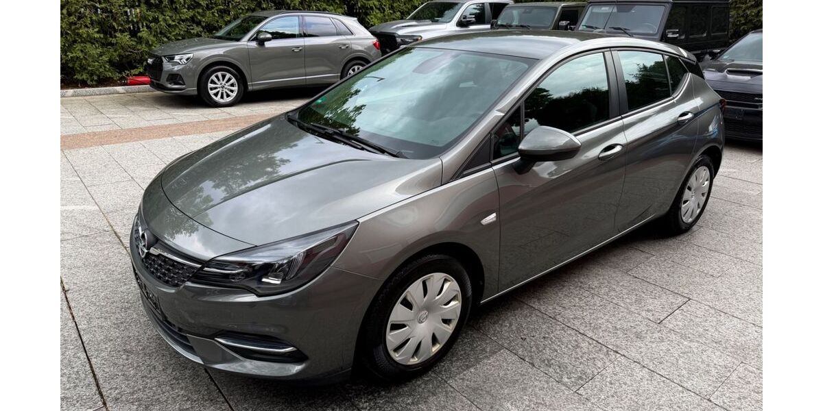 Opel Astra 71.000 km 8.980 &euro; München 81827