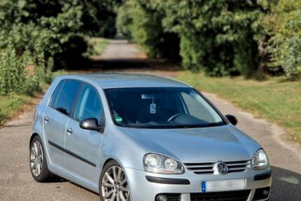 VW Golf 268.000 km 3.200 &euro; Rastatt 76437