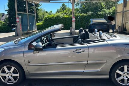 Peugeot 207 86.797 km 5.400 &euro; Solingen 42697