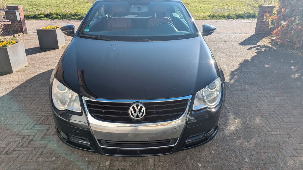 VW Eos 99.502 km 7.200 &euro; Wachtendonk 47669