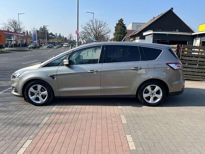 S-Max