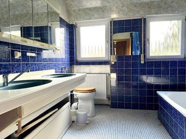 Reihenmittelhaus Mannheim Rheinau - 6 Zimmer, 249 m&sup2;, 375.000&euro; | Angebot:25685527