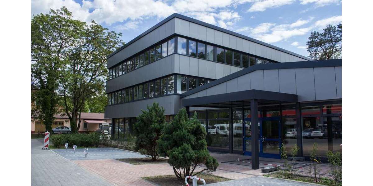 Büro in Nuthetal 1.226,06 € 100 m² zimmer