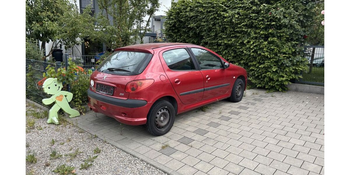 Peugeot 206 54.871 km 2.000 &euro; Oberschweinbach 82294