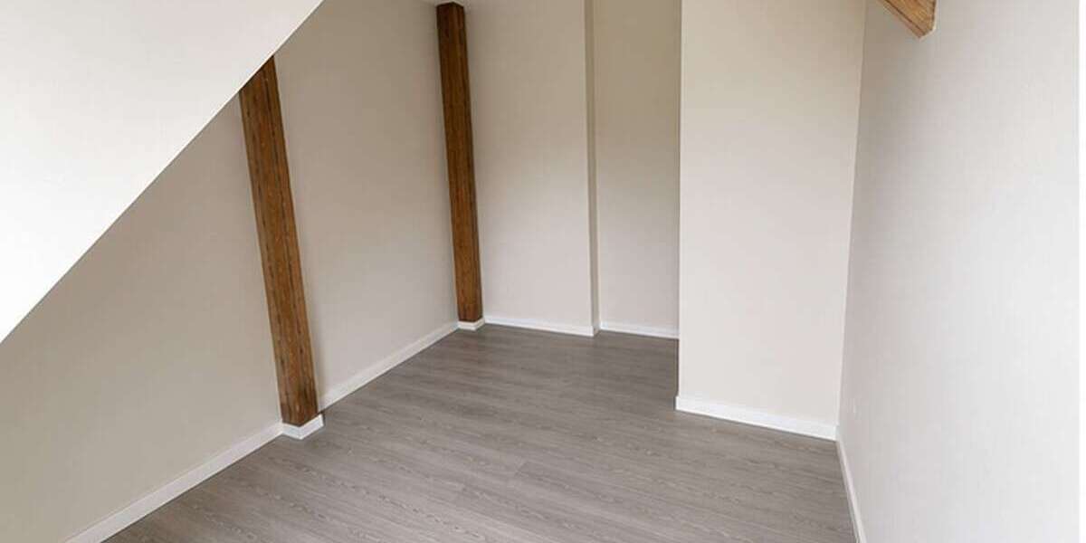 Etagenwohnung Kassel - 3 Zimmer, 102 m&sup2;, 1.300&euro; | Angebot:27159678