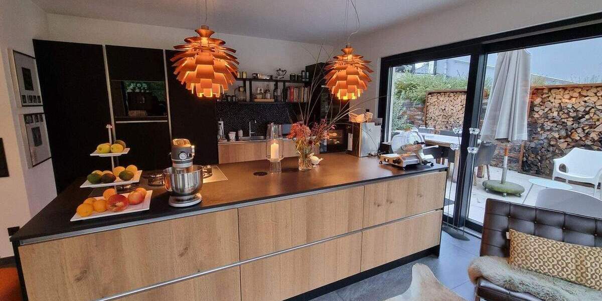 Einfamilienhaus Nümbrecht - 4 Zimmer, 196 m&sup2;, 745.000&euro; | Angebot:25657478