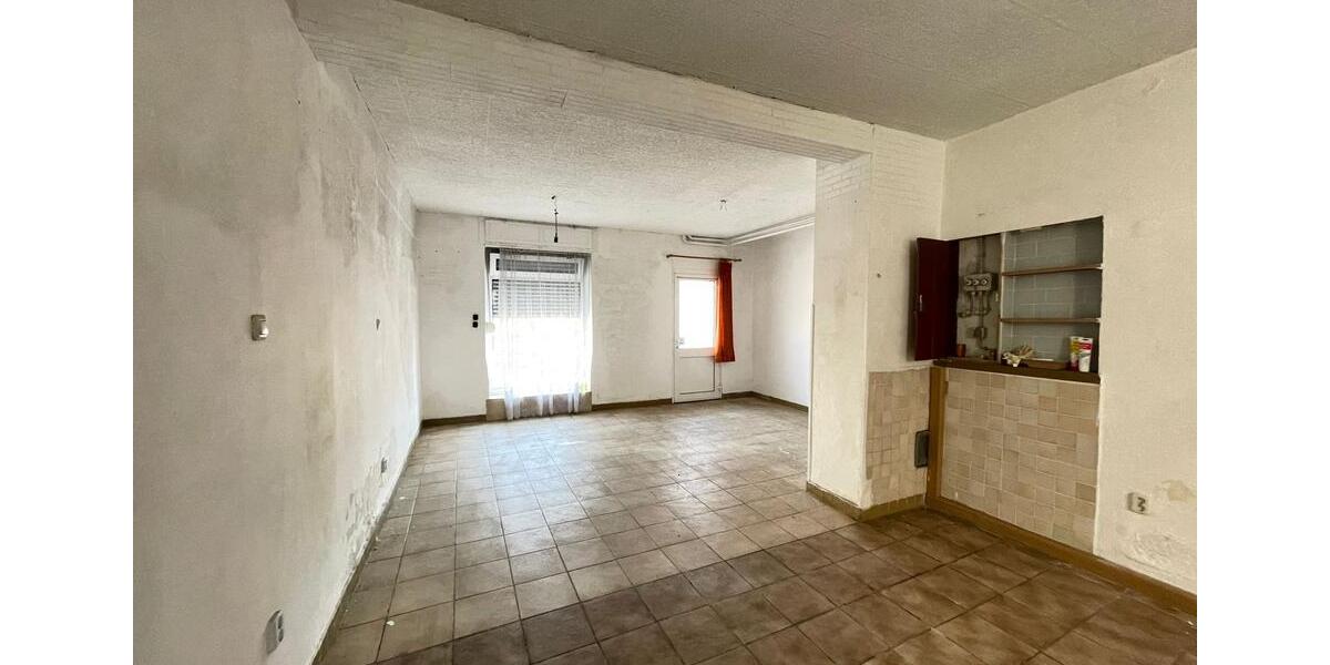 Mehrfamilienhaus, Wohnhaus Nohfelden - 6 Zimmer, 134 m&sup2;, 75.000&euro; | Angebot:27117402