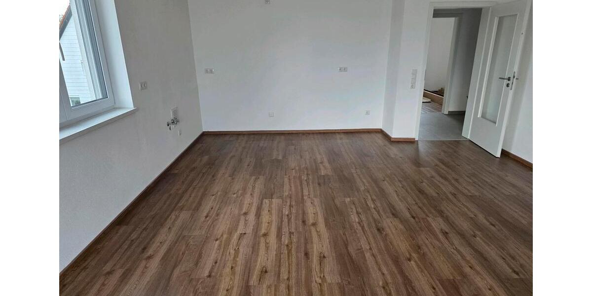 Erdgeschoßwohnung Essenbach - 4 Zimmer, 95 m&sup2;, 1.600&euro; | Angebot:26221430