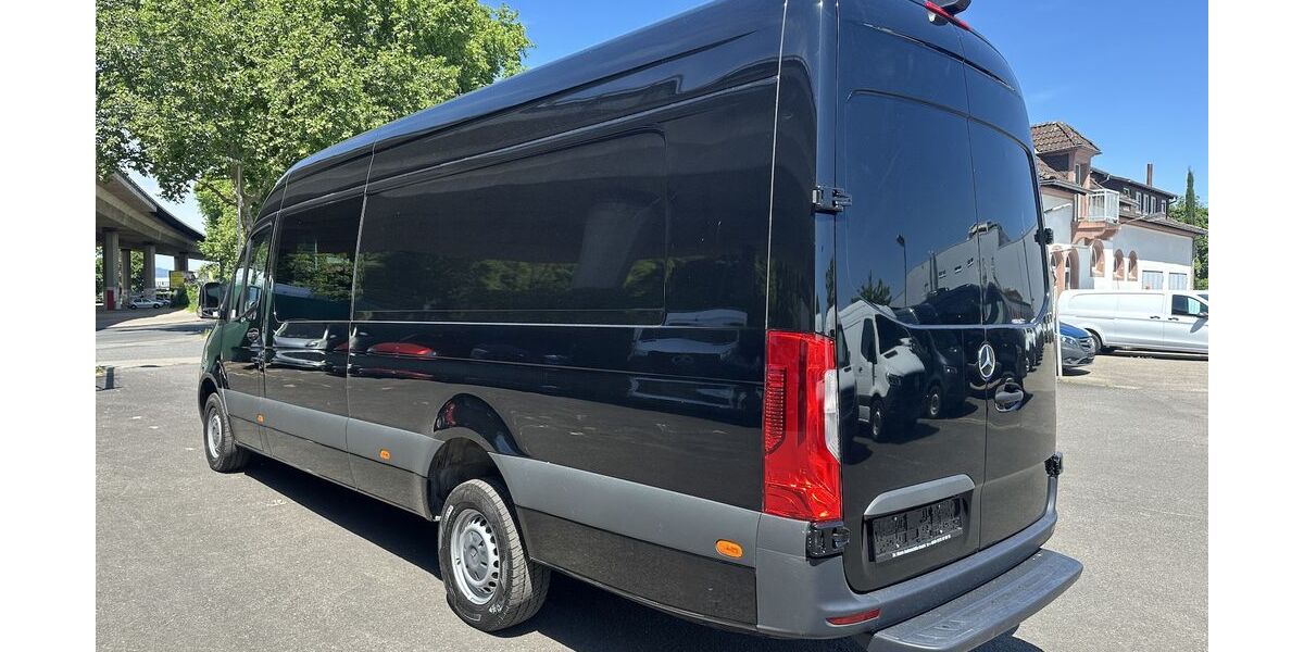 Mercedes-Benz Sprinter 173.342 km 49.385 &euro; Mainz 55122