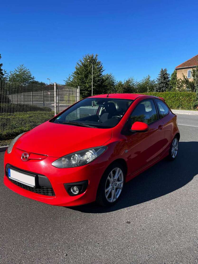 Mazda 2 220.000 km 2.300 € Dresden 01069