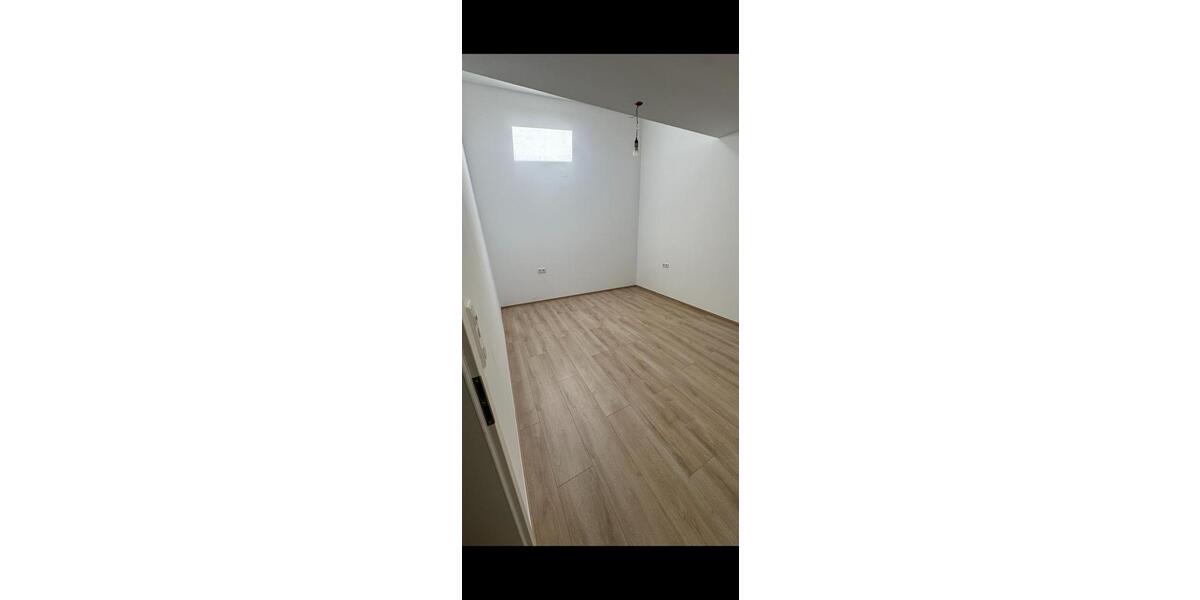 Erdgeschoßwohnung Beverungen - 4 Zimmer, 87 m&sup2;, 695&euro; | Angebot:26382983
