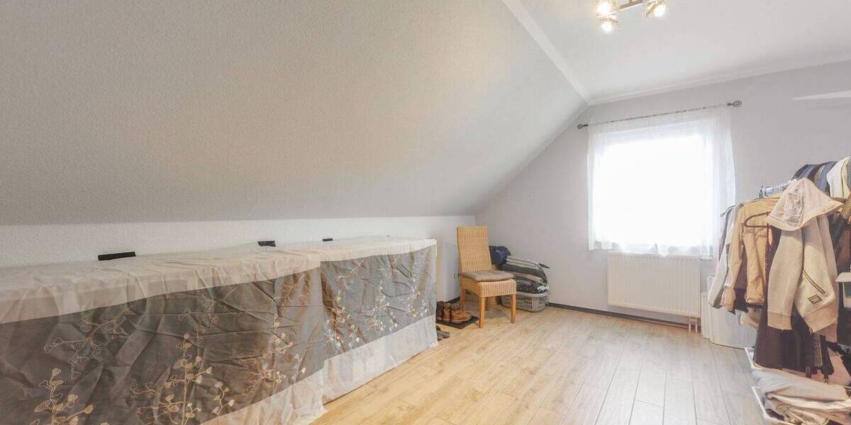 Einfamilienhaus Jülich - 4 Zimmer, 122 m&sup2;, 350.000&euro; | Angebot:26037422