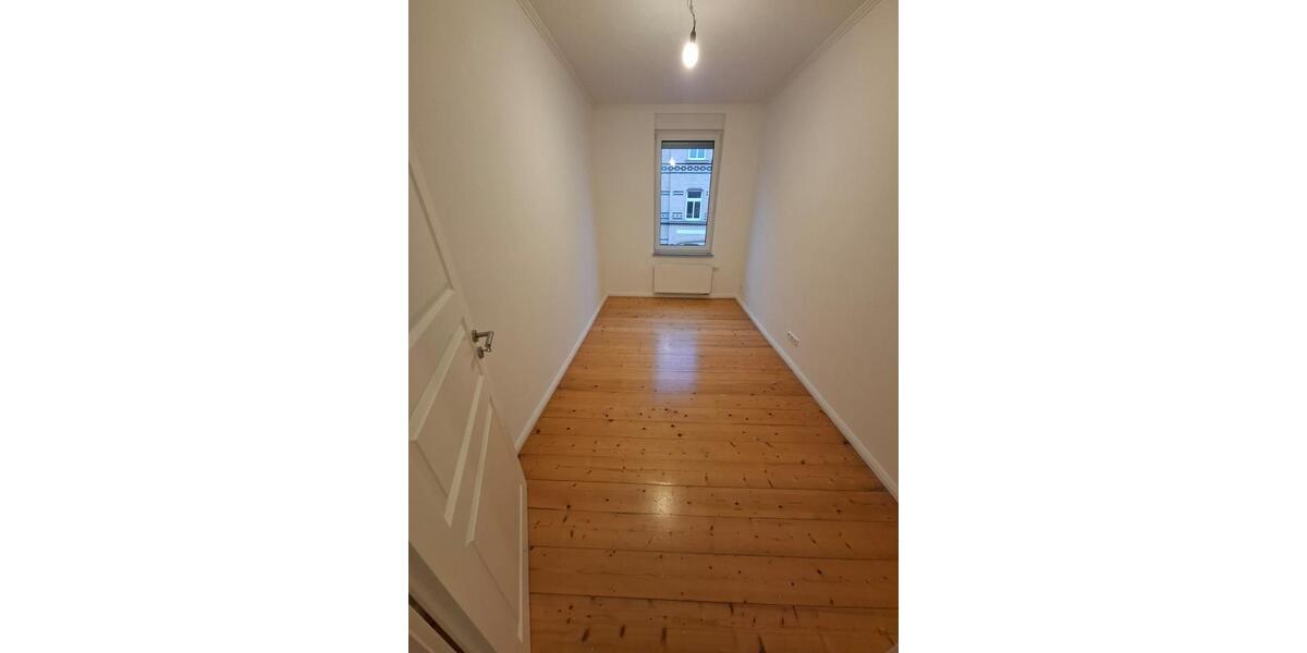 Etagenwohnung Schönebeck (Elbe) - 4 Zimmer, 106 m&sup2;, 800&euro; | Angebot:25052594