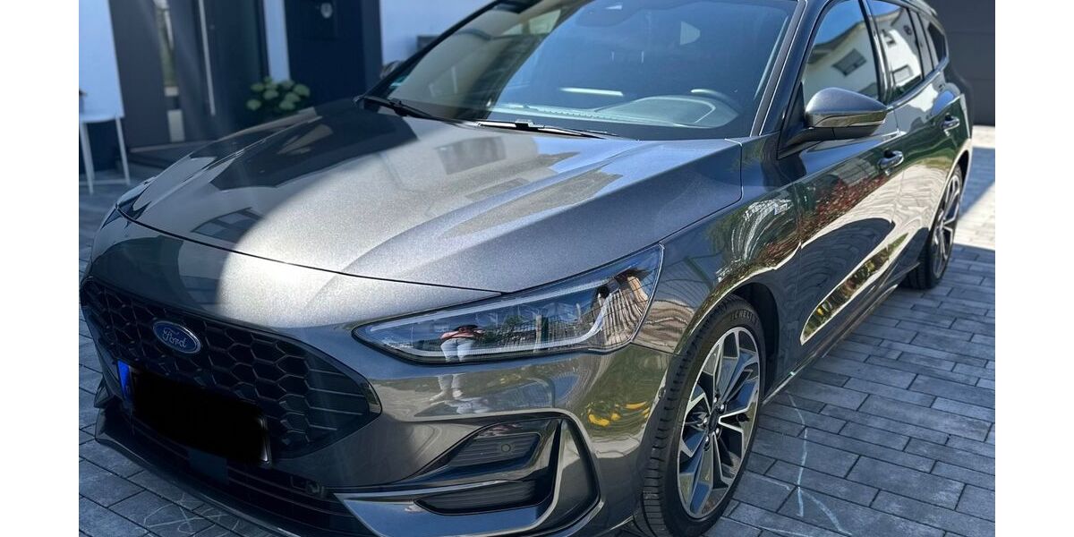 Ford Focus 90.000 km 18.990 &euro; Ihringen 79241