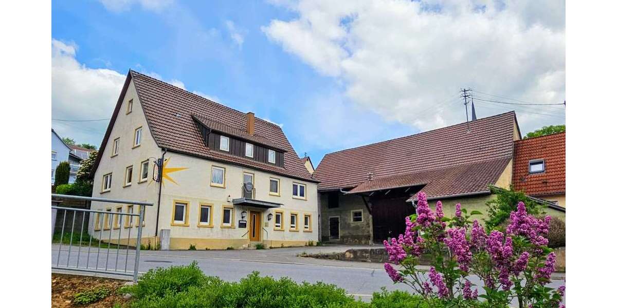 Haus zum Kaufen in Schöntal Oberkessach 195.000 € 250 m² 9 zimmer